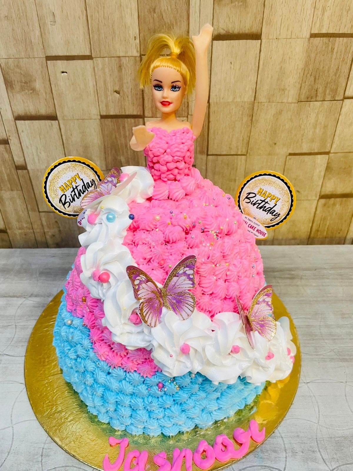 Barbie-Themed Cake - Image 6